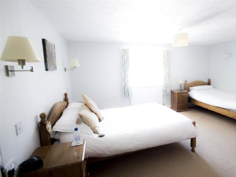 The Five Dials Inn Ilminster Dış mekan fotoğraf