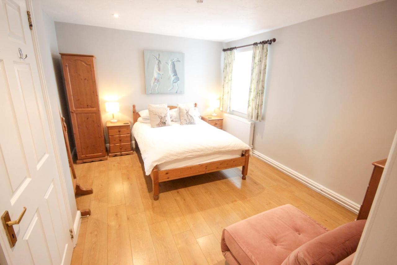 The Five Dials Inn Ilminster Dış mekan fotoğraf